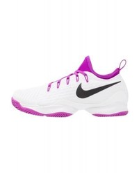 Chaussures de sport violettes Nike