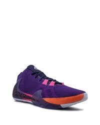 Chaussures de sport violettes Nike