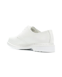 Chaussures derby en cuir blanches Dr. Martens