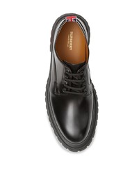 Chaussures derby en cuir épaisses noires Burberry