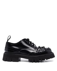 Chaussures derby en cuir épaisses noires Moschino