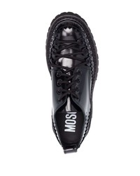 Chaussures derby en cuir épaisses noires Moschino