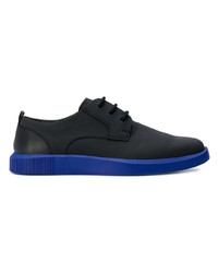 Chaussures derby en cuir noires Camper