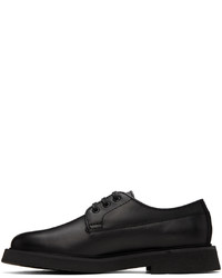 Chaussures derby en cuir noires A.P.C.