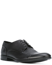 Chaussures derby en cuir noires Fabi