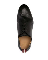 Chaussures derby en cuir noires Bally