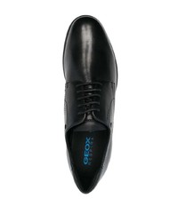 Chaussures derby en cuir noires Geox