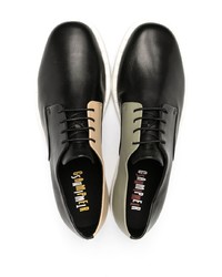 Chaussures derby en cuir noires Camper