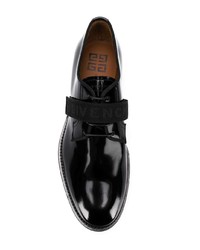 Chaussures derby en cuir noires Givenchy