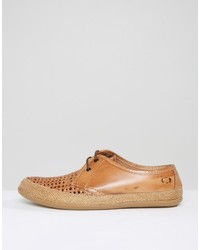 Chaussures derby en cuir tressées marron clair Base London