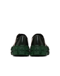 Chaussures derby en cuir vert foncé Prada