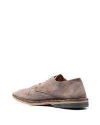 Chaussures derby en daim marron Moma