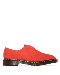 Chaussures derby en daim rouges Dr. Martens