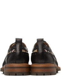 Chaussures derby en toile à carreaux noires Burberry