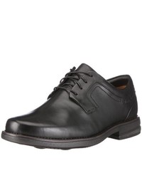 Chaussures derby noires Clarks