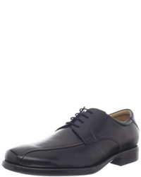 Chaussures derby noires Geox