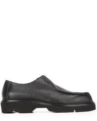 Chaussures en cuir noires Pollini