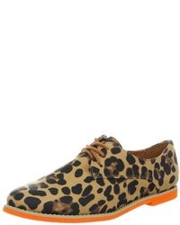 Chaussures en daim imprimées léopard marron clair