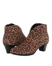 Chaussures en daim imprimées léopard marron foncé
