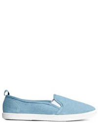 Chaussures en toile bleu clair