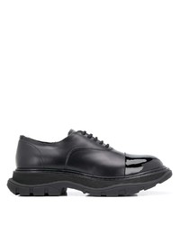 Chaussures richelieu en cuir épaisses noires Alexander McQueen