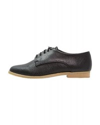 Chaussures richelieu en cuir noires LOST INK