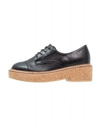 Chaussures richelieu en cuir noires LOST INK