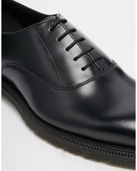 Chaussures richelieu noires Dr. Martens
