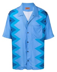 Chemise à manches courtes à motif zigzag bleu clair