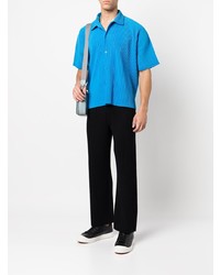 Chemise à manches courtes bleue Homme Plissé Issey Miyake