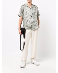 Chemise à manches courtes en soie imprimée grise Stussy