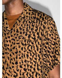 Chemise à manches courtes imprimée léopard marron clair Wacko Maria