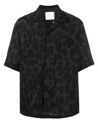 Chemise à manches courtes imprimée léopard noire Sacai