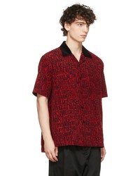 Chemise à manches courtes imprimée rouge et noir Sacai
