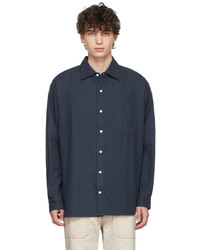 Chemise à manches longues en laine à rayures verticales bleu marine