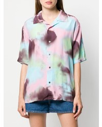 Chemise boutonnée à manches courtes imprimée tie-dye rose Ambush