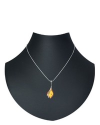 Collier jaune In Collections