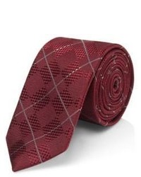 Cravate à losanges rouge