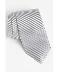 Cravate argentée