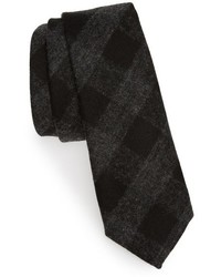 Cravate en laine à carreaux noire