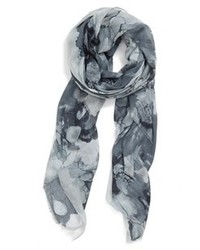 Écharpe en soie à fleurs grise