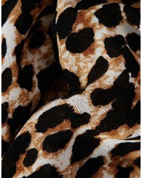Écharpe imprimée léopard marron clair Asos
