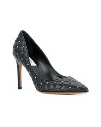 Escarpins en cuir à clous noirs Valentino