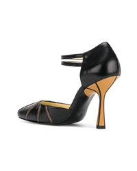 Escarpins en cuir noirs Marni