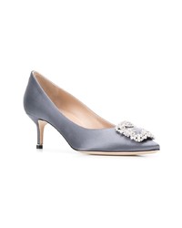 Escarpins en satin ornés bleu clair Manolo Blahnik