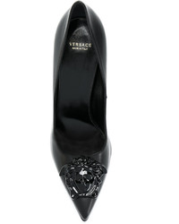 Escarpins noirs Versace