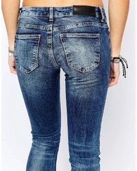 Jean skinny déchiré bleu