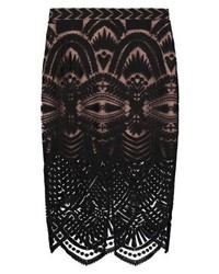 Jupe crayon en dentelle noire Bardot