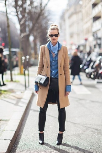 Comment porter une écharpe turquoise