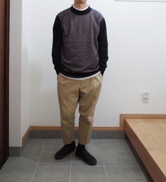Comment porter un pull à losanges pour un style decontractés quand il fait chaud
